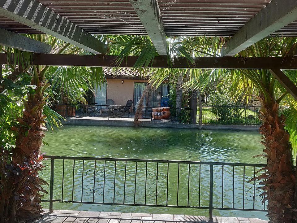 1st image of 23 Waterfront Dr