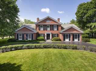 300 Warwick Rd, Kenilworth, IL 60043