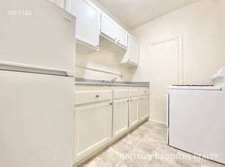 429 S Grand View St #304, Los Angeles, CA 90057