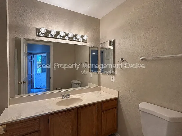 9465 N 92nd St #108 — Photo 6