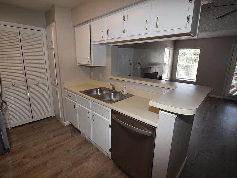 5533 Chrishire Way #F201 — Photo 5