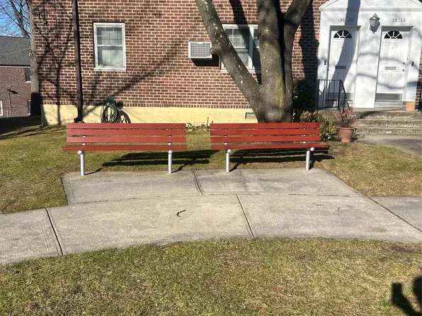 58-20 251 2nd floor, Little Neck, NY 11362