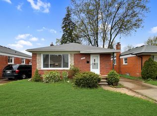 24521 Phlox Ave, Eastpointe, MI 48021