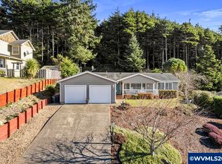 440 NE 70th Pl, Newport, OR 97365
