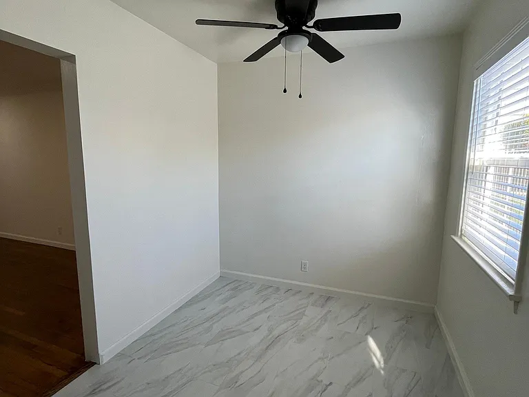 323 E Valencia Ave #B — Photo 5
