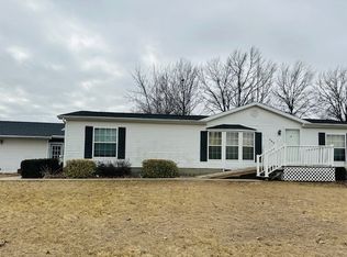 105 Short St, Delmar, IA 52037