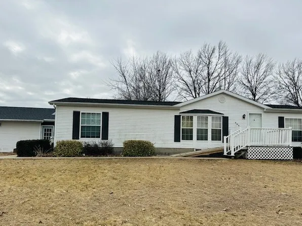 105 Short St, Delmar, IA 52037