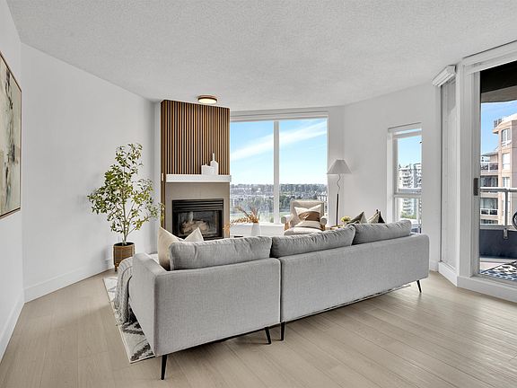 3rd image of 1135 Quayside Dr #1503