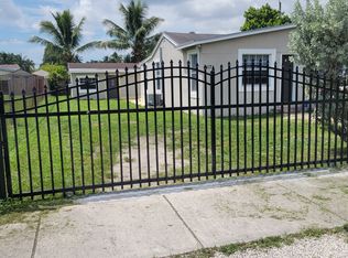 1174 NW 101st St #2, Miami, FL 33150