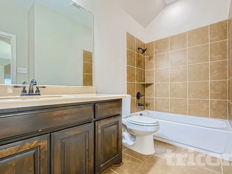 409 Montgomery Ave — Photo 10