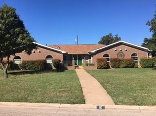 10 Stonegate Rd, Abilene, TX 79606