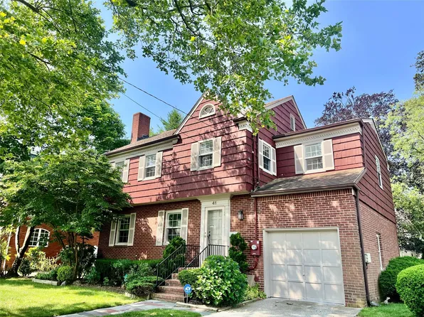 41 Derby Avenue, Cedarhurst, NY 11516