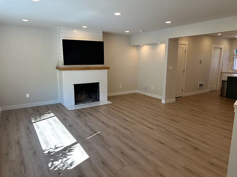 3803 Friday Ave — Photo 4