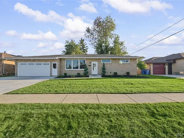 83 Angelacrest Ln, Buffalo, NY 14224