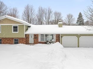 3986 Heatherwood Dr E, Traverse City, MI 49684
