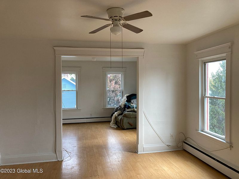5th image of 45 Greenwood Avenue