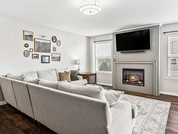 4th image of 507 Palisades Dr