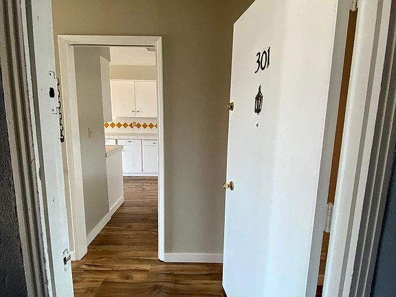 5th image of 270 Wayne Ave APT 301