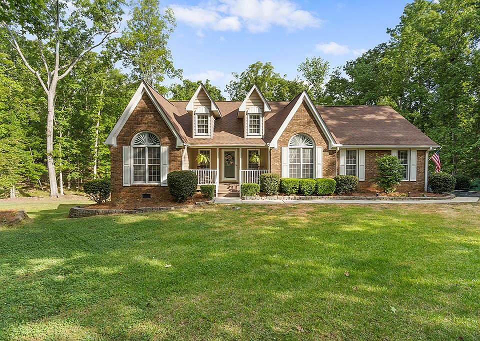 1st image of 119 Pucketts Pointe Rd