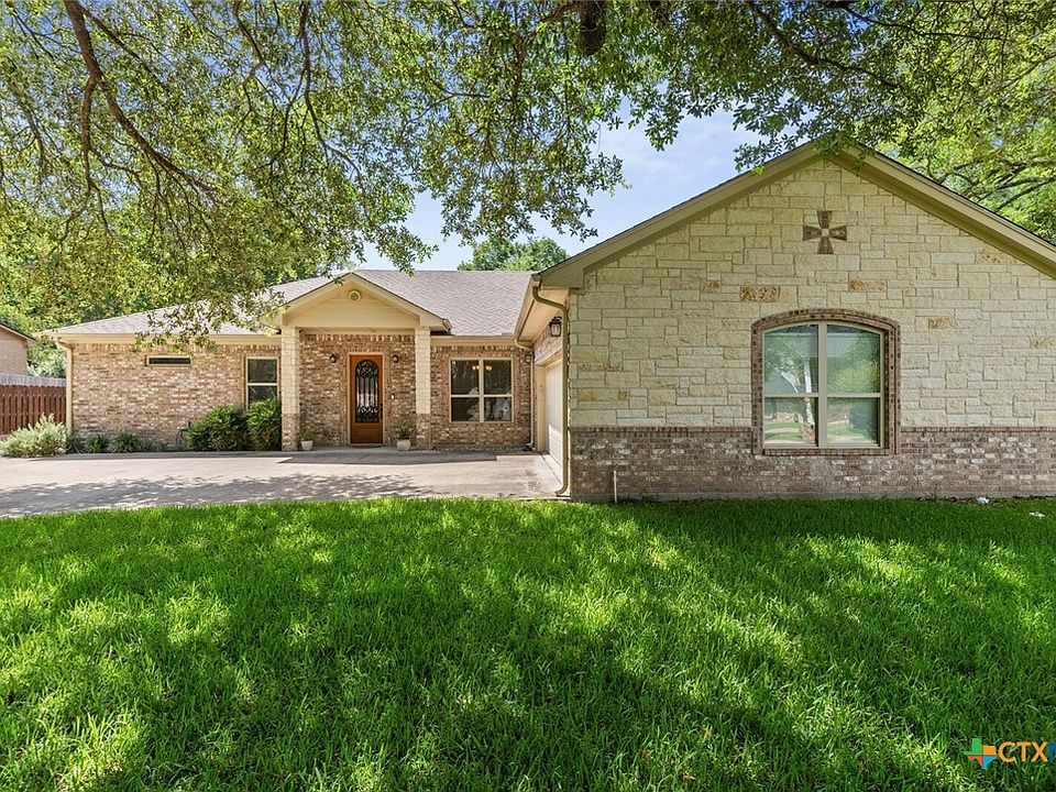 1st image of 2809 Creek Side Dr
