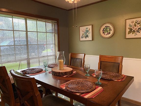 4th image of 1413 Lotus Ln