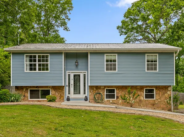 327 Homestead St NE, Cleveland, TN 37323