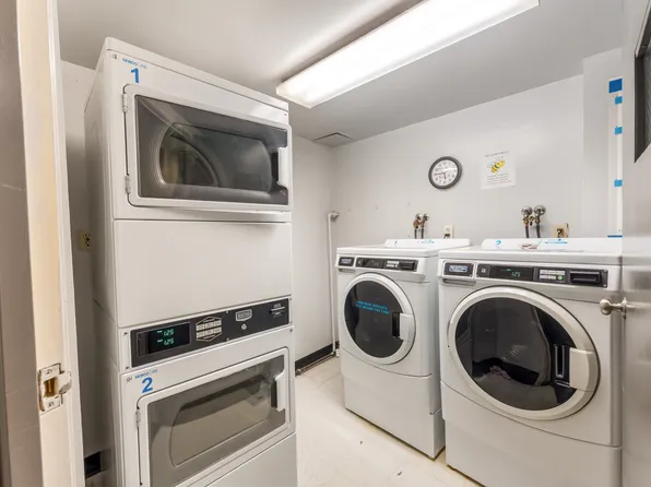 300 Newark Street image 9 of 11