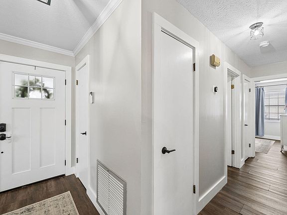4th image of 7542 Whisperwood Dr