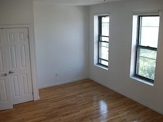 Rented by Wolf Brokerage LLC