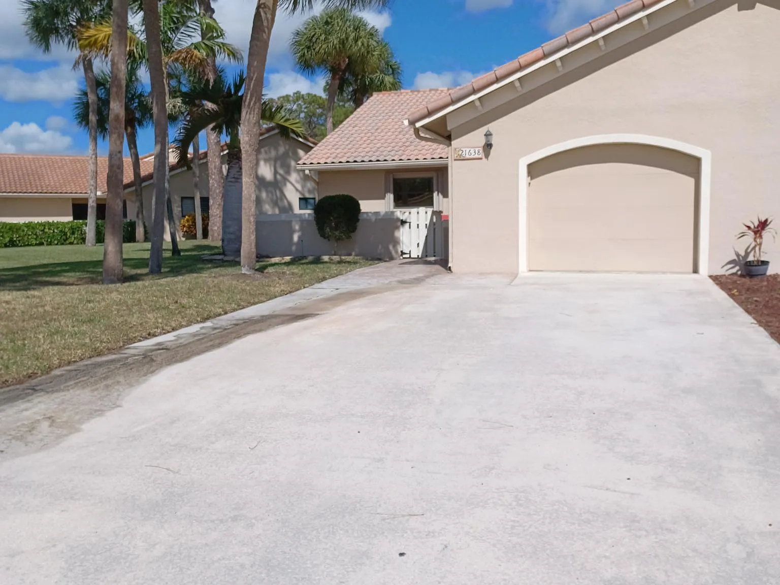 3 bed, 1630 sqft, $3,600 — Photo 2
