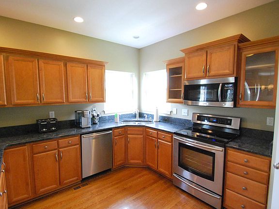 5th image of 4417 Stone Wynde Dr