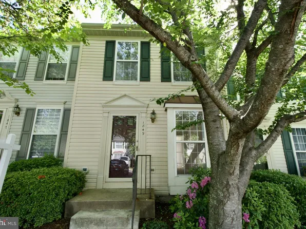 1849 Tiger Lily Cir, Woodbridge, VA 22192