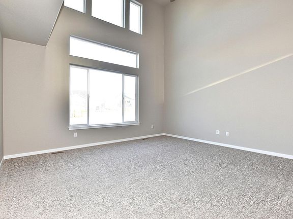 3rd image of 1181 Bitterroot Ct