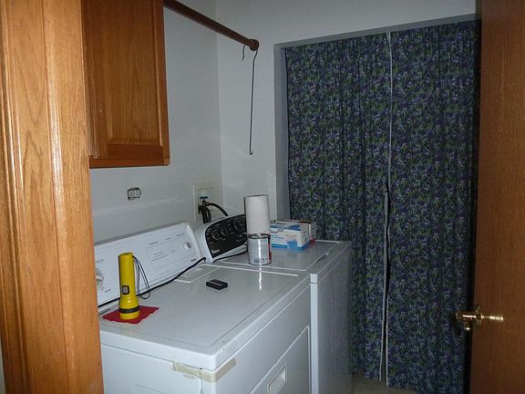 3rd image of 21041 W Aspen Ln