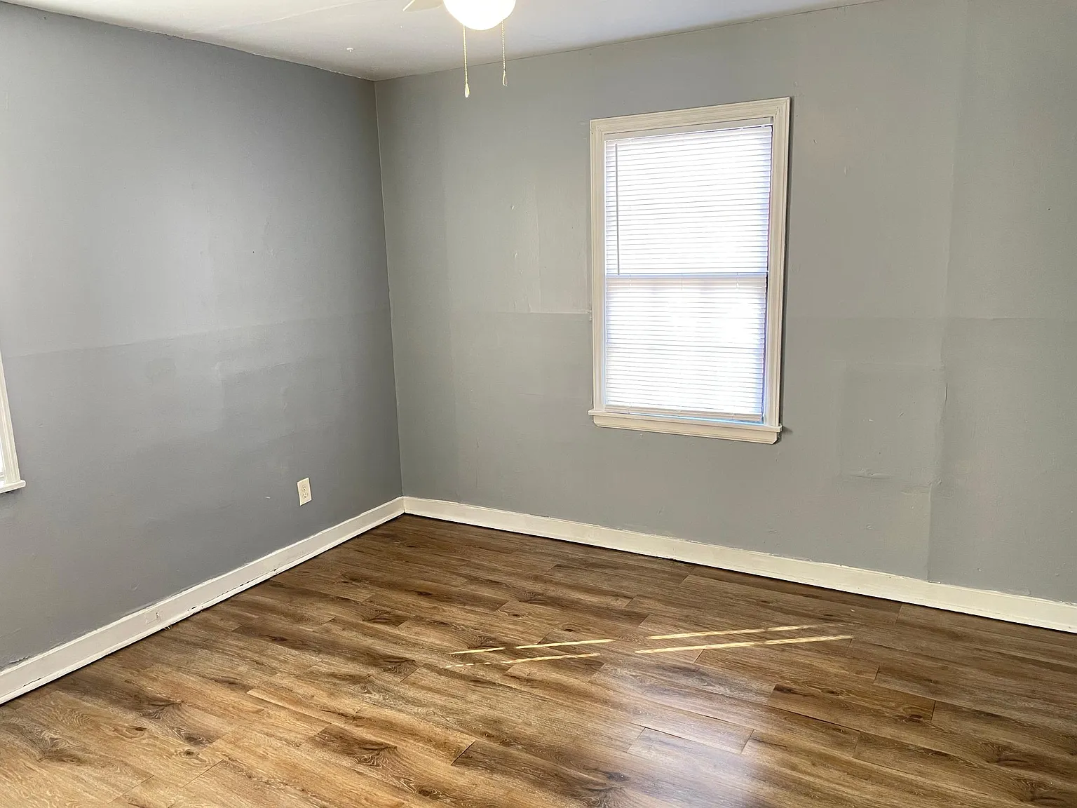 3 bed, 1032 sqft, $950 — Photo 3