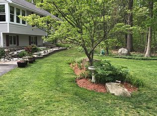 16 Kendall Pond Rd, Londonderry, NH 03053