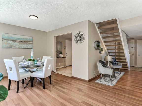 4th image of 10335 Finch Ave
