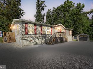 8891 Orchard Rd, Spring Grove, PA 17362