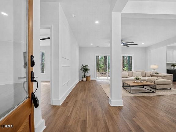 3rd image of 581 Sams Point Rd