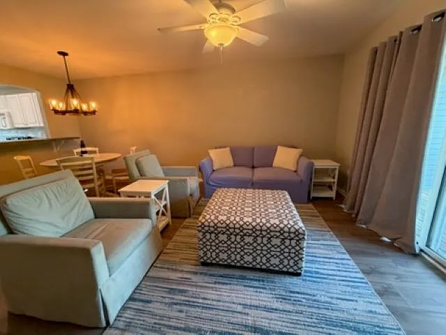 2 bed, 988 sqft, $1,800 — Photo 4