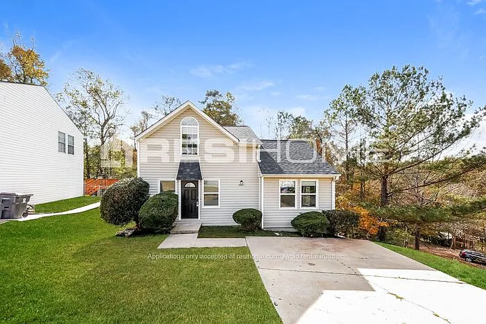 2406 Iron Horse Dr — Photo 1