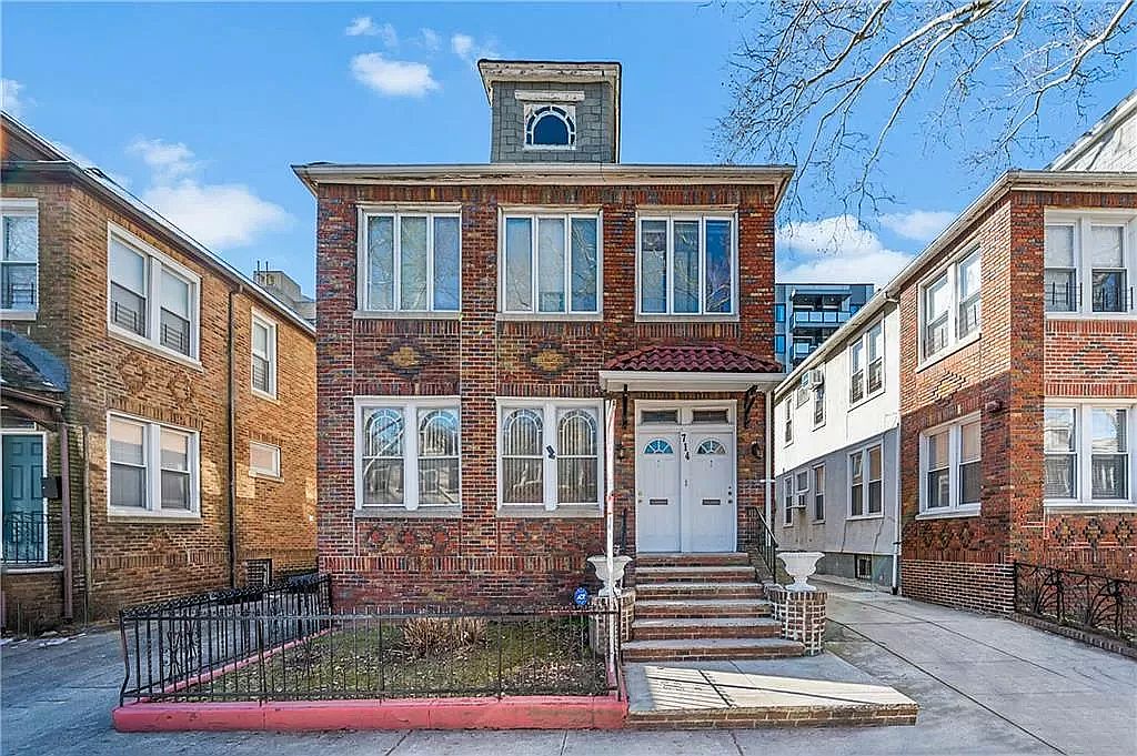 714 E 7th St, Brooklyn, NY 11218 | MLS #1699362 | Zillow