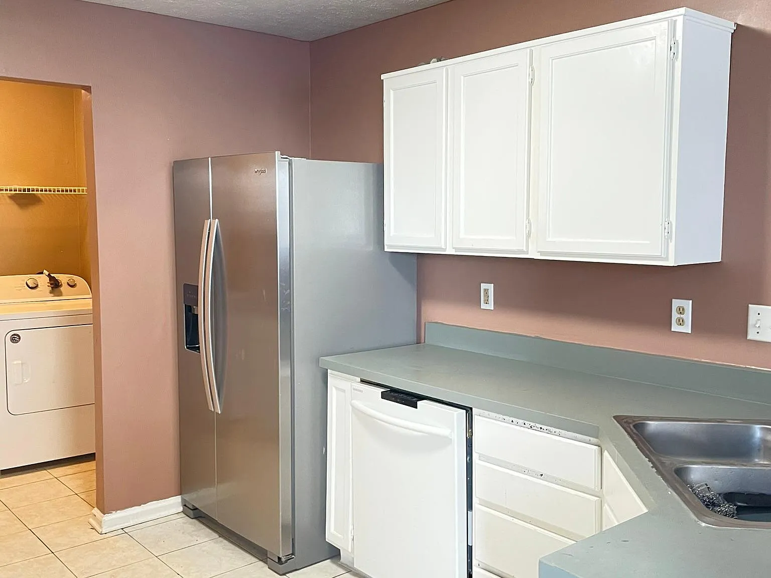 3 bed, 2.5 bath, 1623 sqft, $1,850 — Photo 3