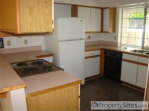 2nd image of 3110 54th Ave NE