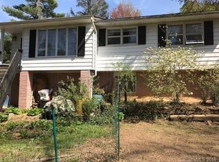 206 Kanuga Heights Ln, Hendersonville, NC 28739