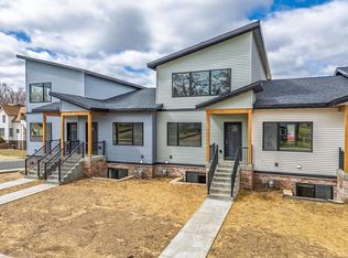 222 S Dewey Ave, Reedsburg, WI 53959