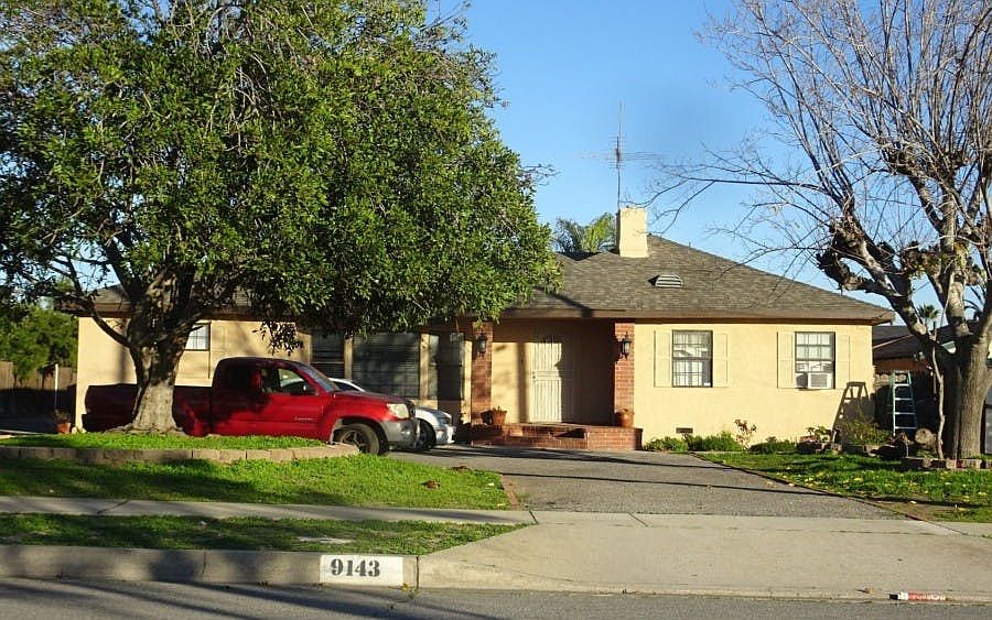 1st image of 9143 Tamarind Ave