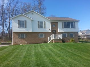 101 Kaibab Trl, Slippery Rock, PA 16057
