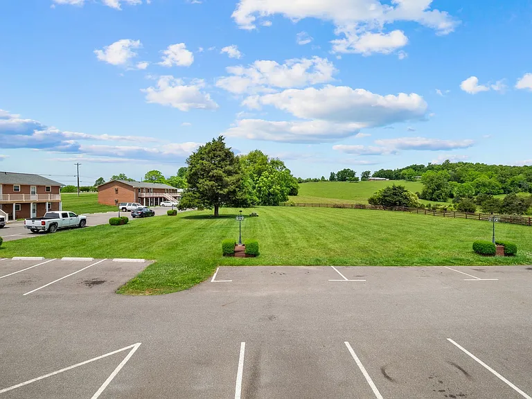 The Meadows in Glade HIll, VA — Photo 15