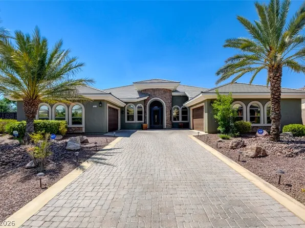 8465 Picket Ridge Ct, Las Vegas, NV 89143